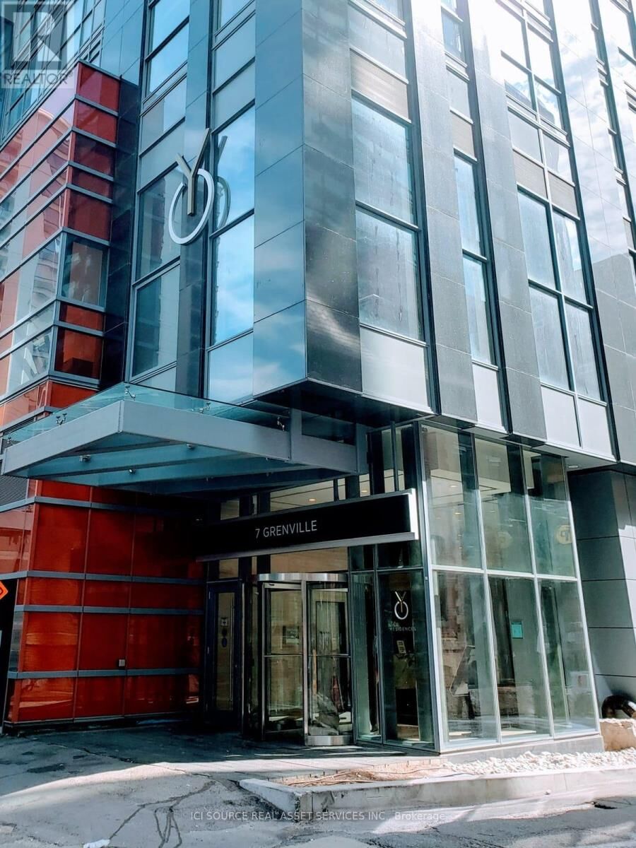 Property Photo:  7 Grenville Street 1511  ON M4Y 0E9 