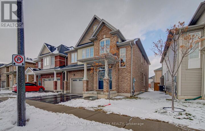 Property Photo:  20 Munro Circle  ON N3T 0R2 