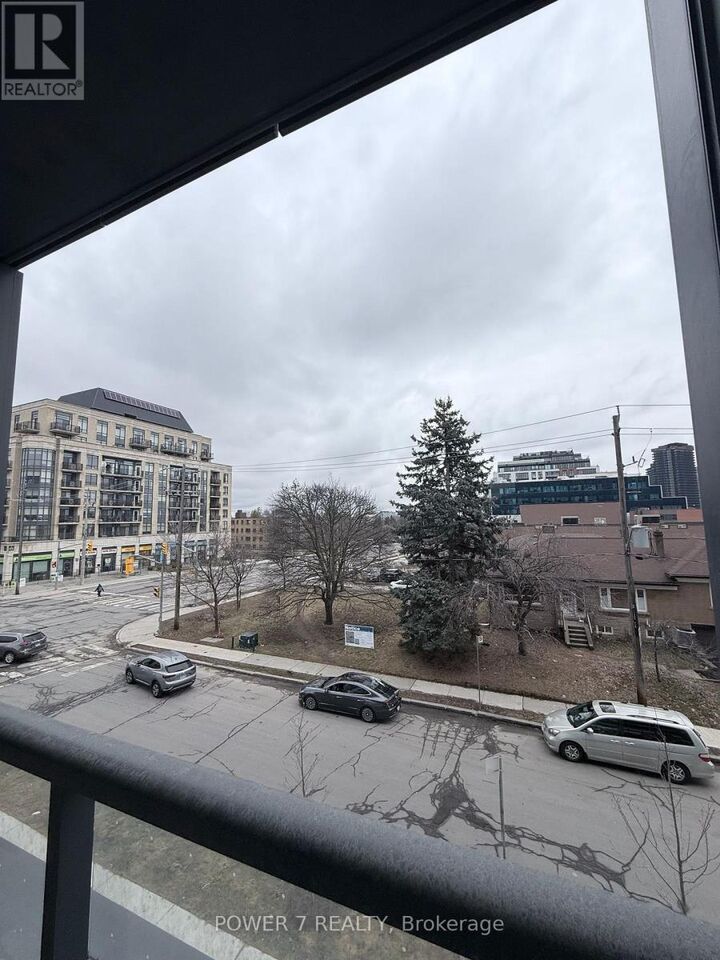 Property Photo:  6 Greenbriar Road 222  ON M2K 0H6 