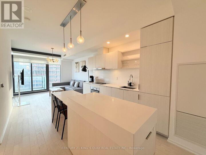 Property Photo:  16 Bonnycastle Street 1211  ON M5A 0C9 