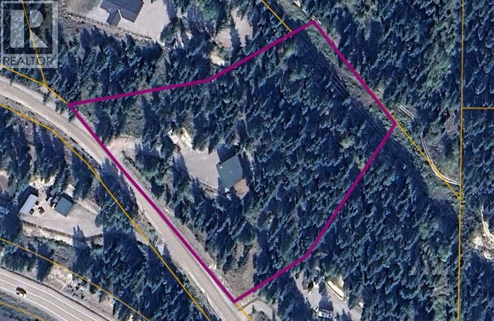 Property Photo: 4905 Castledale View Estates Road Road BC V0A 1L0