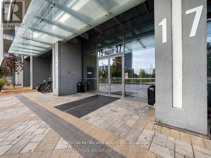 Property Photo:  17 Zorra Street Ph2405  ON M8Z 4Z6 
