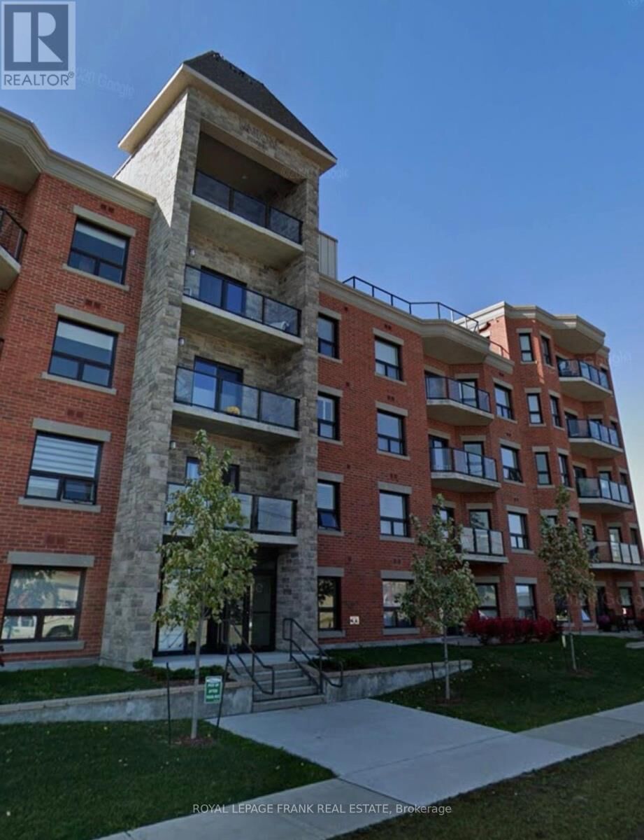 Property Photo:  58 Glenelg Street West 406  ON K9V 0M9 
