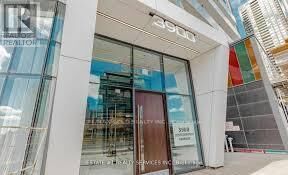 Property Photo:  3900 Confederation Parkway 528  ON L5B 0M3 