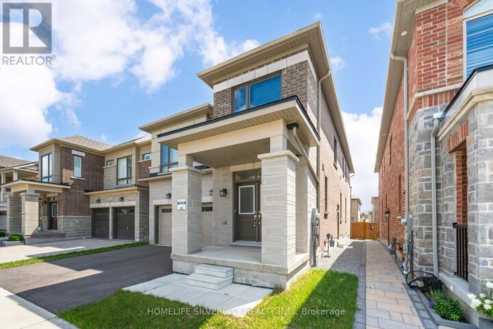Property Photo:  24 Dumaine Street  ON L1P 0G8 