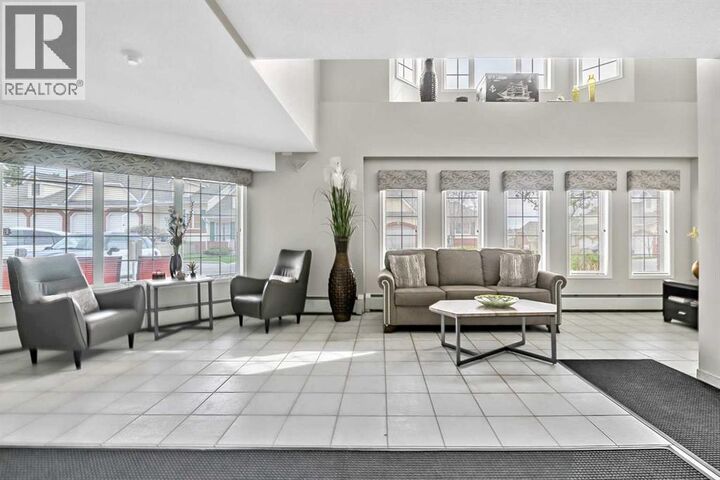 Property Photo:  2206 Sienna Park Green Southwest  AB T3H 3N7 