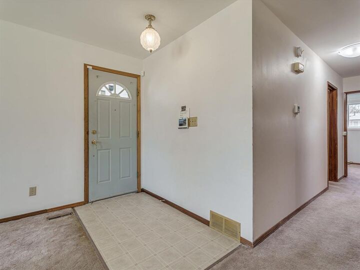 Property Photo: 310 Dowling Avenue MB R2C 3K7