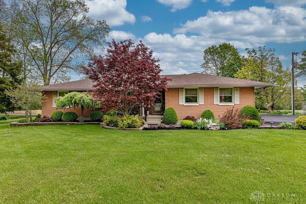 Property Photo: 1326 Twin Road OH 45381