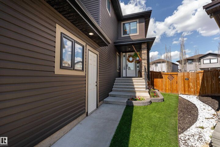 Property Photo:  254 Westbrook Wynd  AB T8L 0L6 