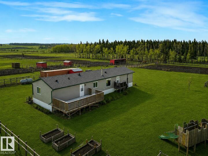 Property Photo:  56003 Rge Road 20A  AB T0E 1V0 
