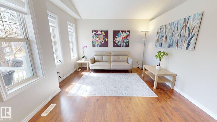 Property Photo:  2078 Tanner Wynd NW  AB T6R 2S4 