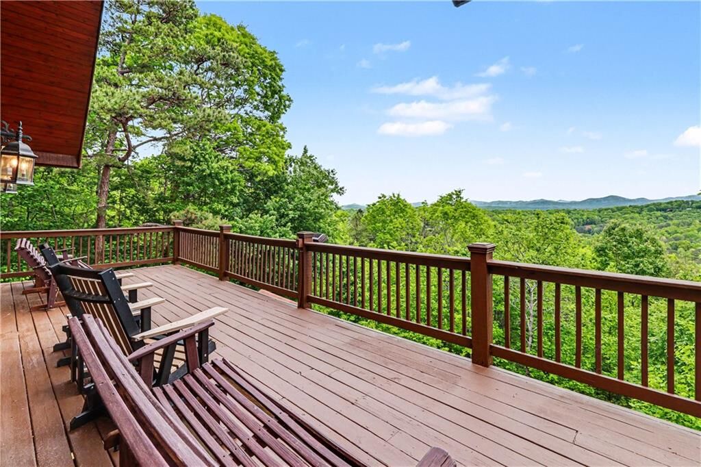 Property Photo:  112 Eagles Nest Lane  GA 30513 