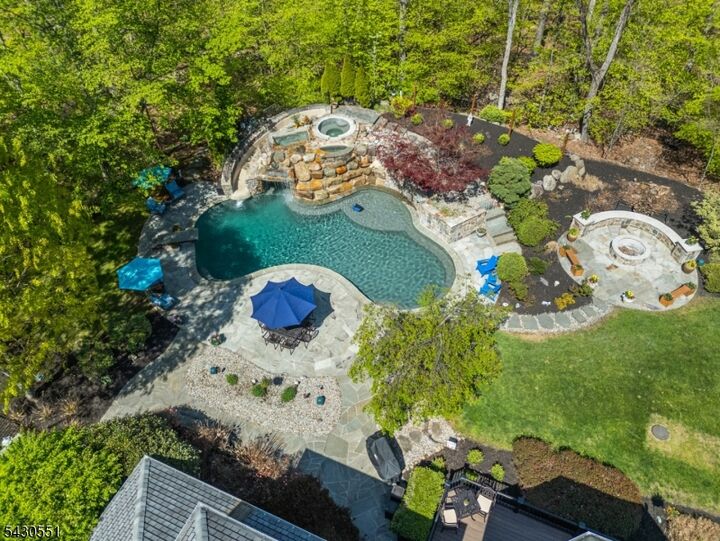 Property Photo:  5 Julia Ct  NJ 07005 