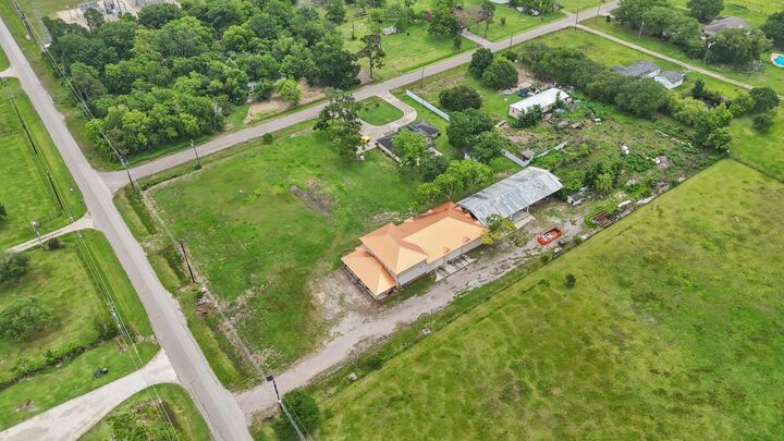 Property Photo:  5930 County Road 396  TX 77511 