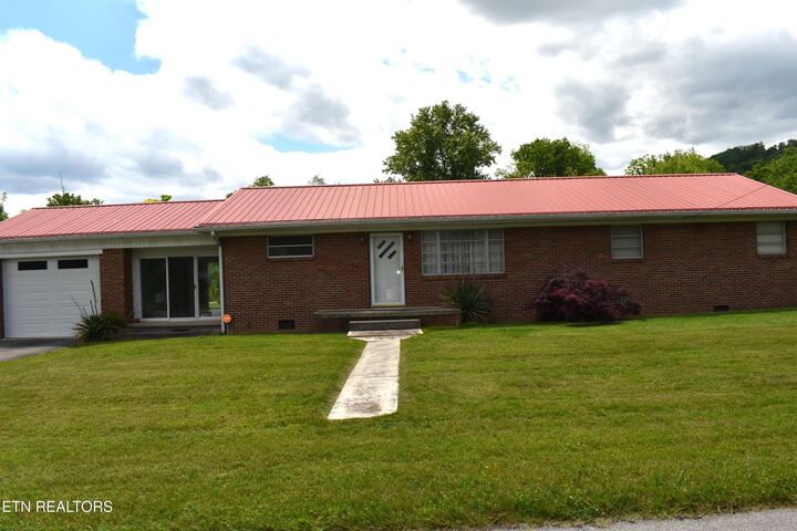 Property Photo:  635 Washington Ave  TN 37752 