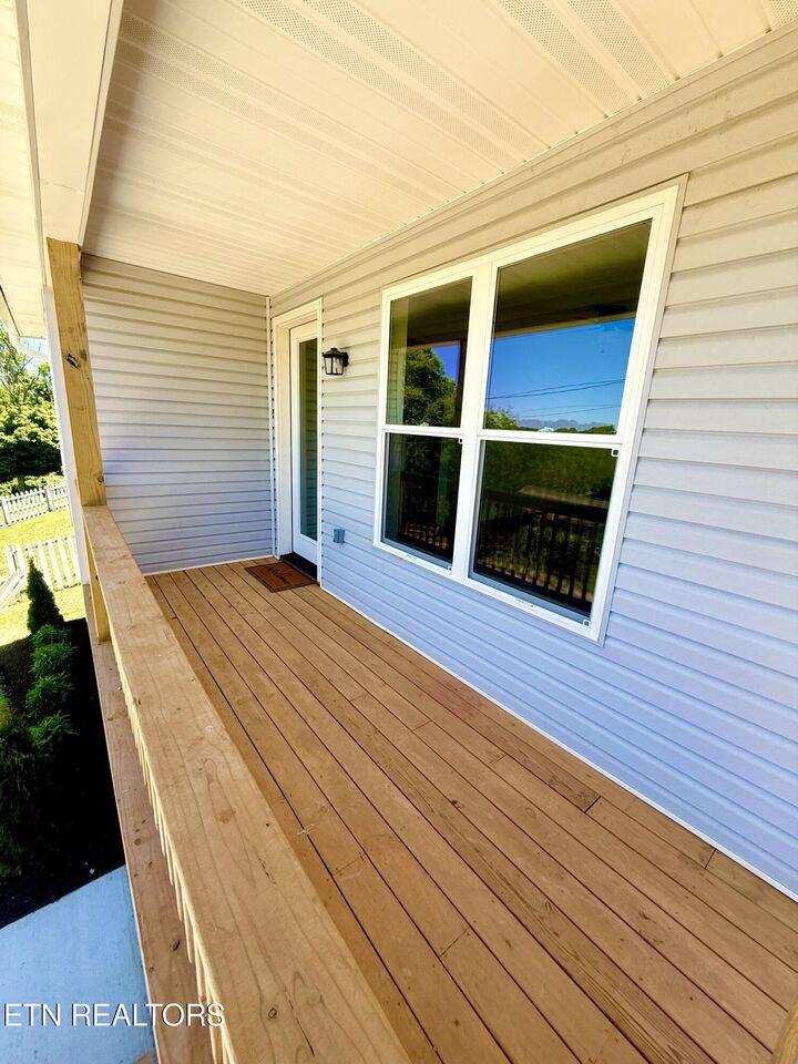 Property Photo:  3904 Lilac Ave  TN 37914 
