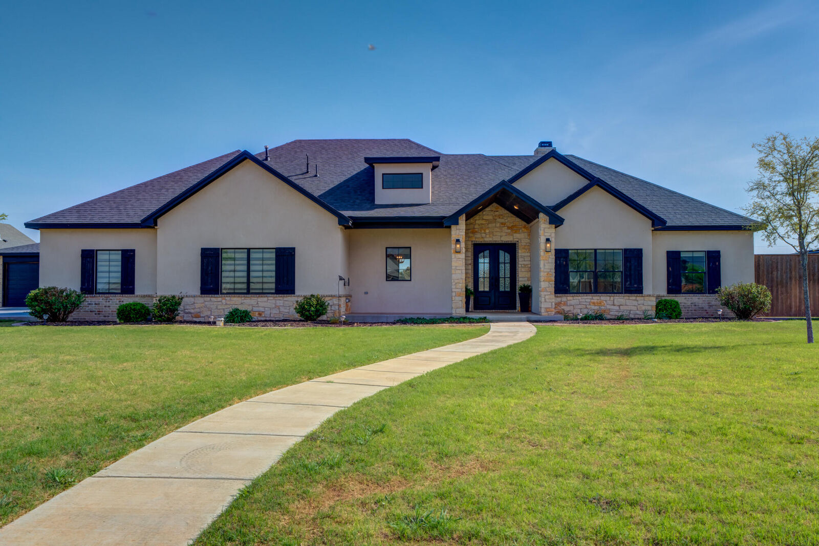 Property Photo: 9003 County Road 6875 TX 79407