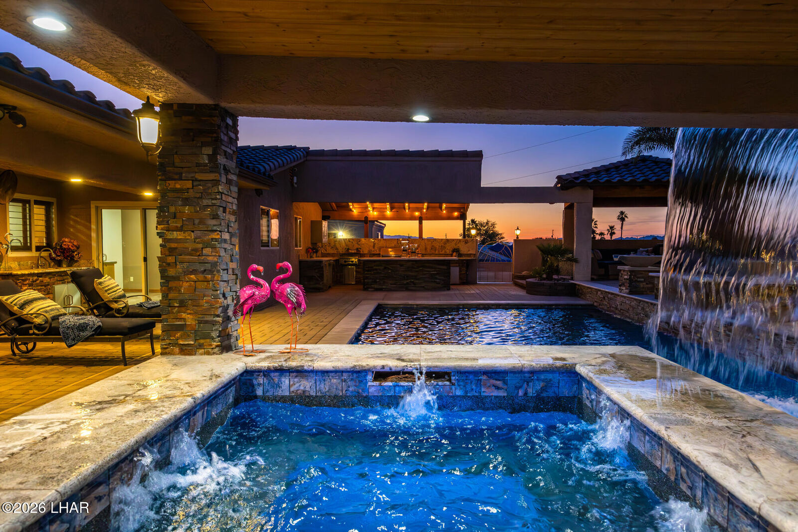Property Photo: 857 Manor Dr AZ 86403