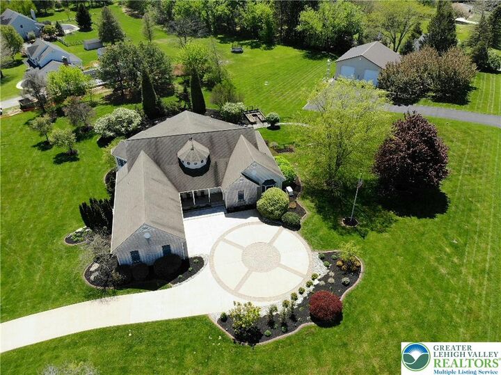 Property Photo:  141 Clovershire Drive  PA 18064 