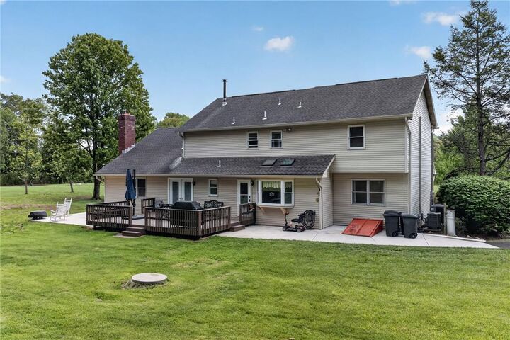 Property Photo: 1625 Rosalie Drive PA 18055