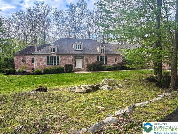 Property Photo:  1946 Kyle Drive  PA 18360 