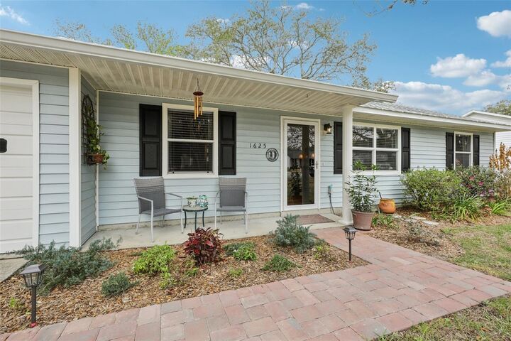 Property Photo:  1625 New Abbey Avenue  FL 34788 