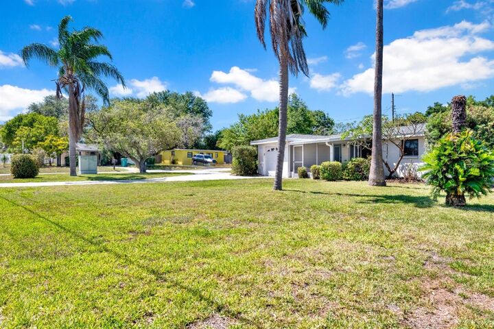 Property Photo:  10597 110th Avenue  FL 33773 