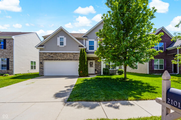 Property Photo: 2101 Creek Bank Drive IN 47201