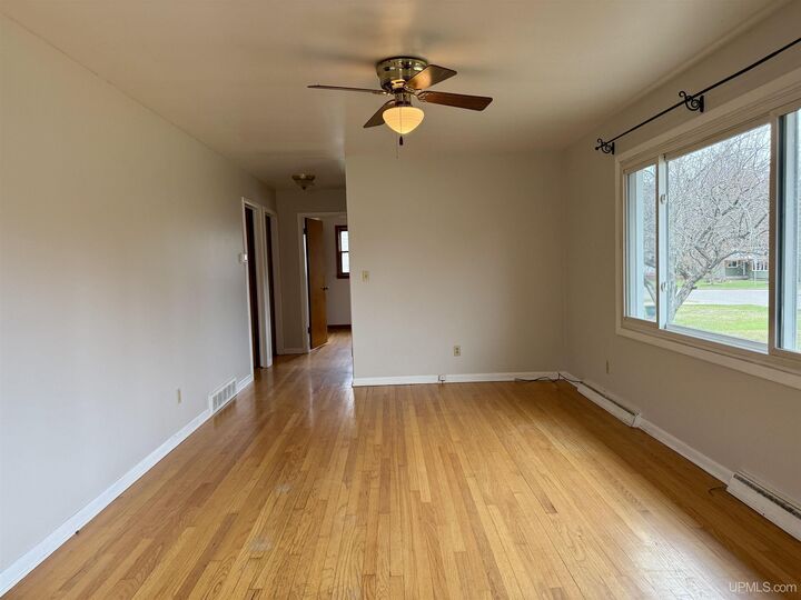 Property Photo:  1708 Elm Avenue  MI 49855 