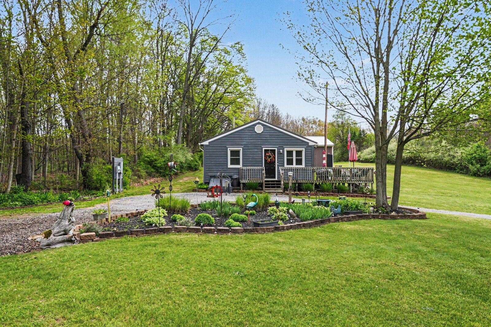 Property Photo:  56751 Dailey Road  MI 49047 