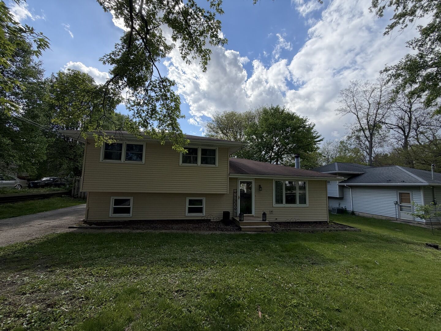 Property Photo:  3S478 Winfield Road  IL 60555 