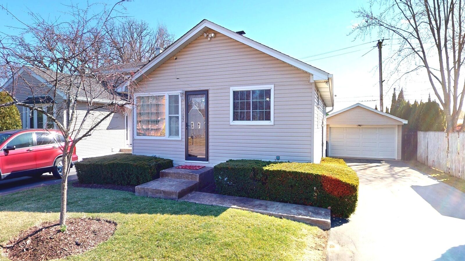 Property Photo: 1127 Lotus Drive IL 60073