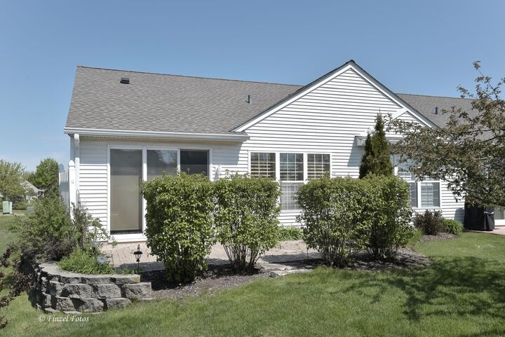 Property Photo:  11339 Bellflower Lane  IL 60142 