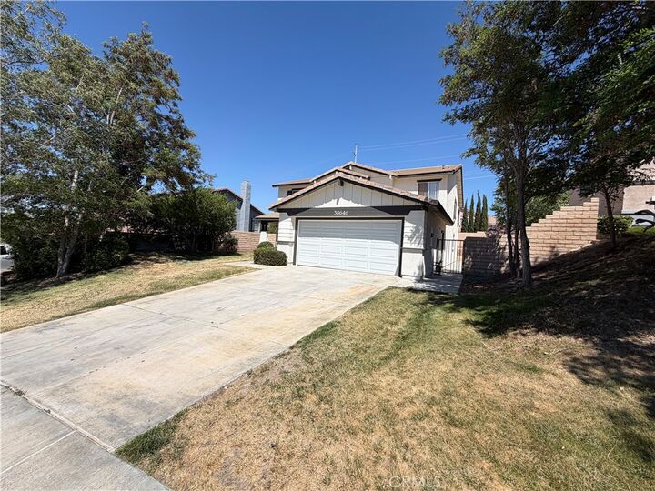 Property Photo: 38646 Annette Avenue CA 93551