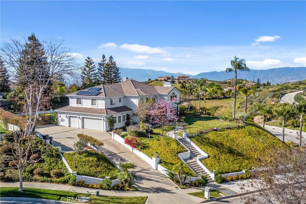 Property Photo:  1703 Kyle Lane  CA 92373 