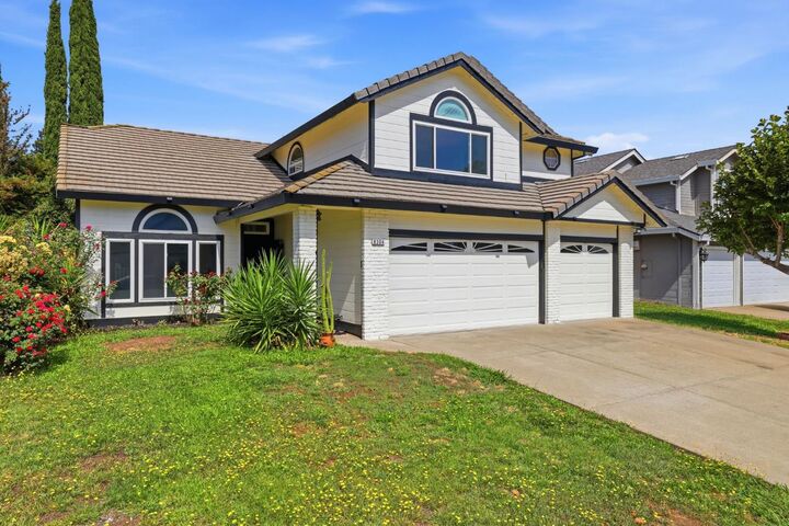 Property Photo: 8304 Story Ridge Way CA 95843