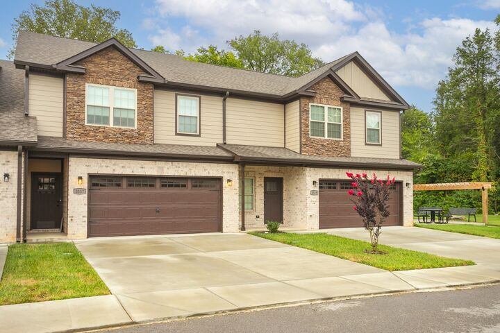 Property Photo:  3337 Alta Ln  TN 37128 
