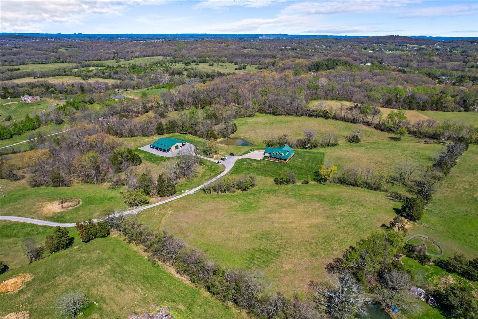 Property Photo: 1661 Martha Leeville Rd TN 37090