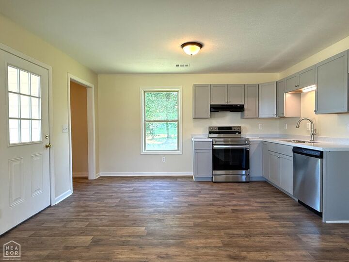 Property Photo:  812 Ellis Avenue  AR 72472 
