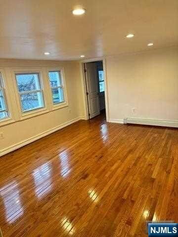 Property Photo:  67 Chamberlain Avenue 2  NJ 07407 