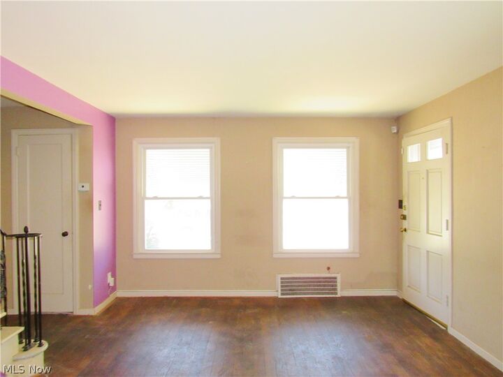 Property Photo:  25250 Treadwell Avenue  OH 44117 