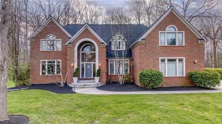 Property Photo:  6162 Chagrin Highlands Drive  OH 44139 