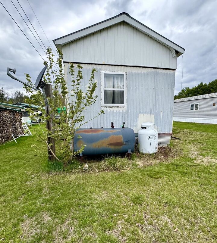 Property Photo:  15 Spruce Park Drive  NH 03781 