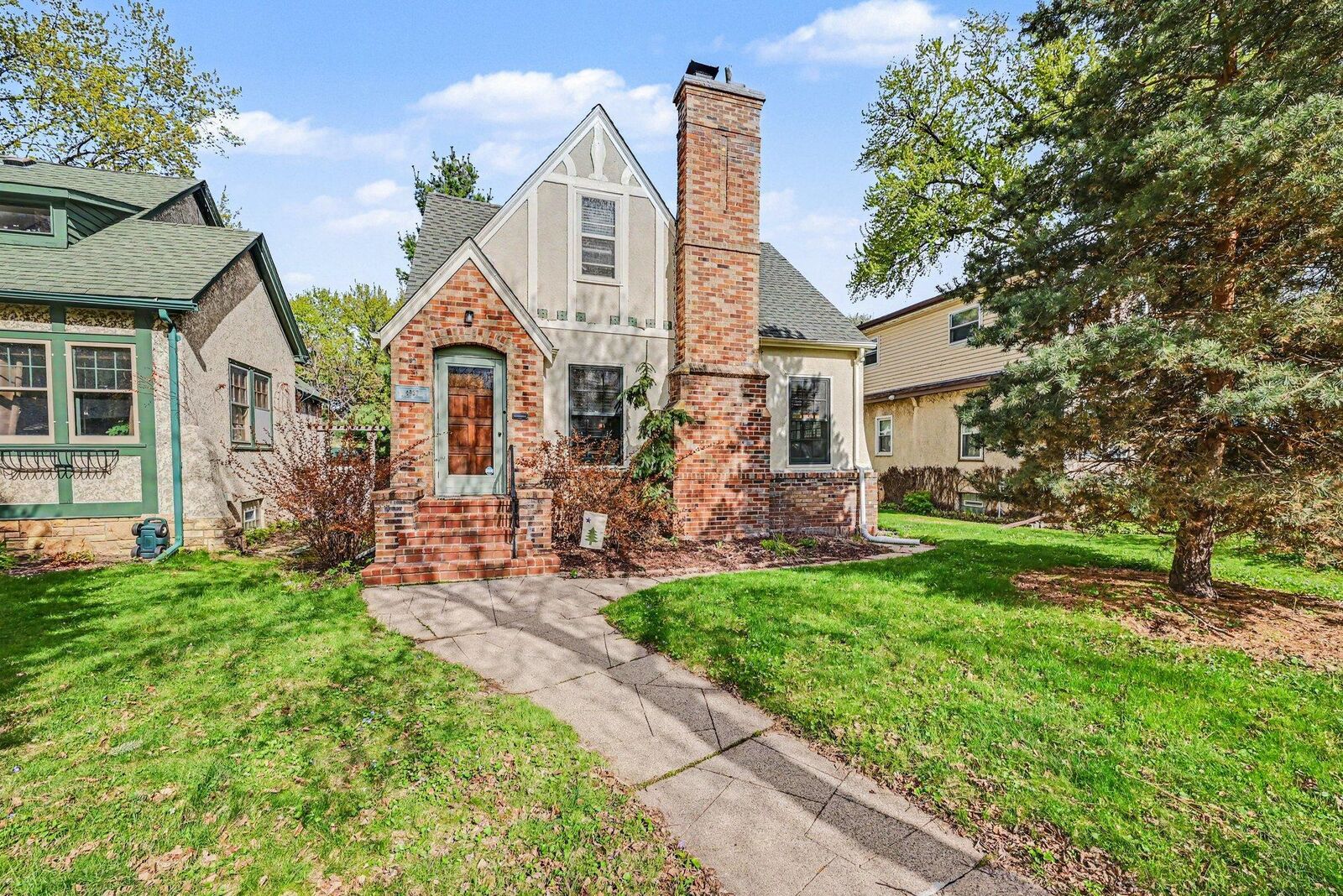 Property Photo:  4937 Clinton Avenue  MN 55419 