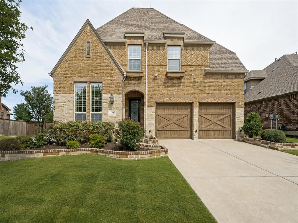 Property Photo: 12643 Burnt Prairie Lane TX 75035