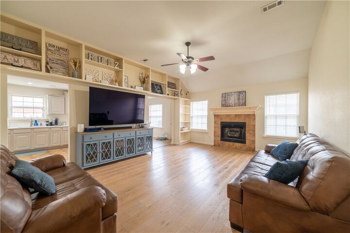 Property Photo:  6309 S 37th Street  AR 72758 