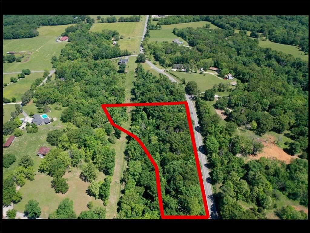 Property Photo:  5 Acres Of 9889 River Oaks Drive  AR 72712 