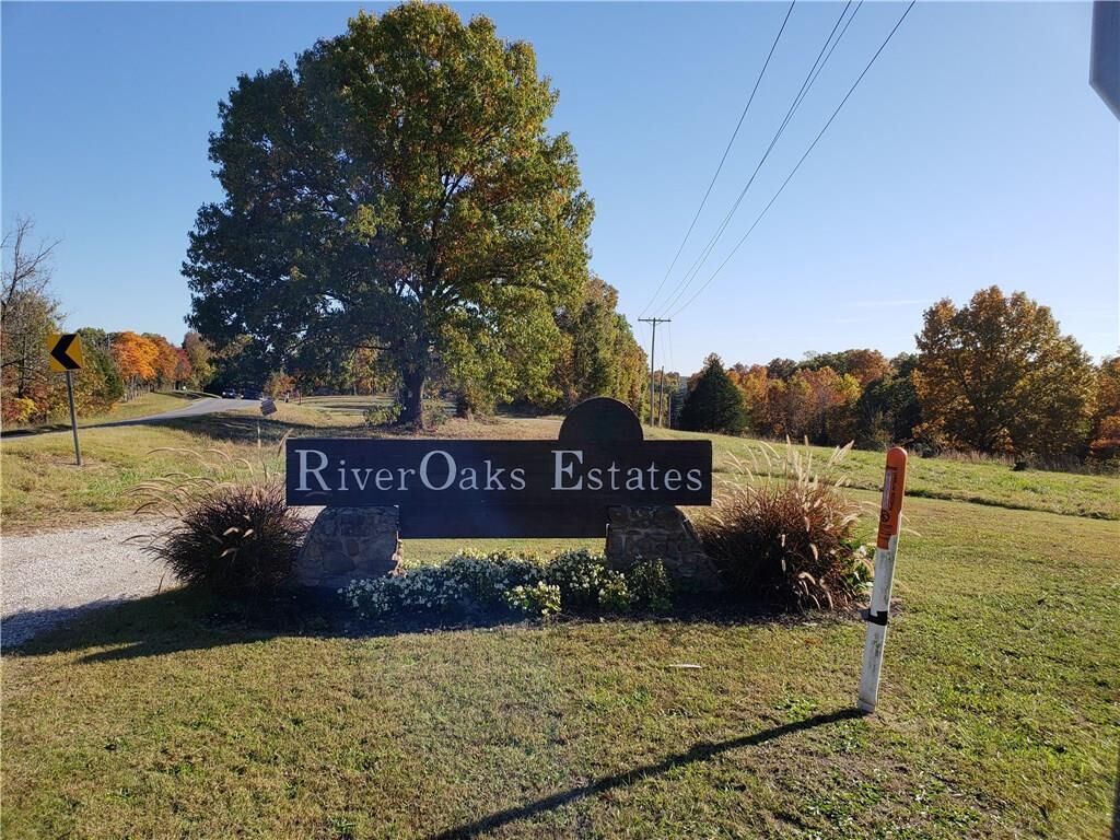 Property Photo:  5 Acres Of 9889 River Oaks Drive  AR 72712 