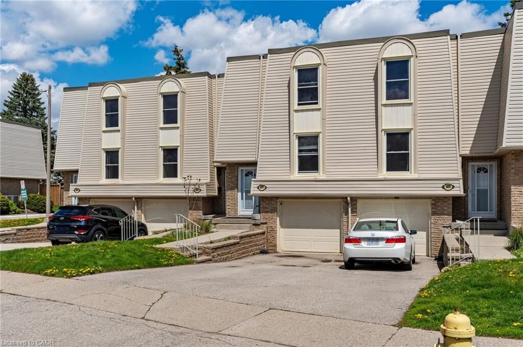 Property Photo:  662 Grey Street C  ON N3S 4Y4 