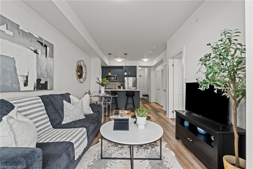 Property Photo:  450 Dundas Street 706  ON L8B 1Z2 